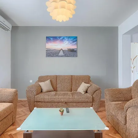 Holiday home Rovere By Interhome Pula