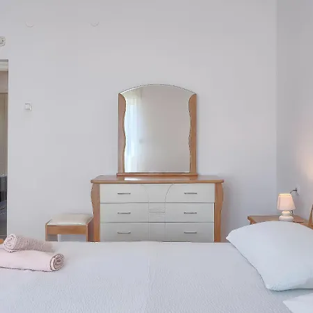 Holiday home Rovere By Interhome Pula